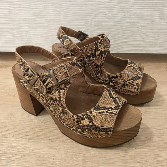 Free People Tan Snakeskin Leather Wooden Boho Avant Garde Belem Clogs Size 8.5 - Picture 4 of 12